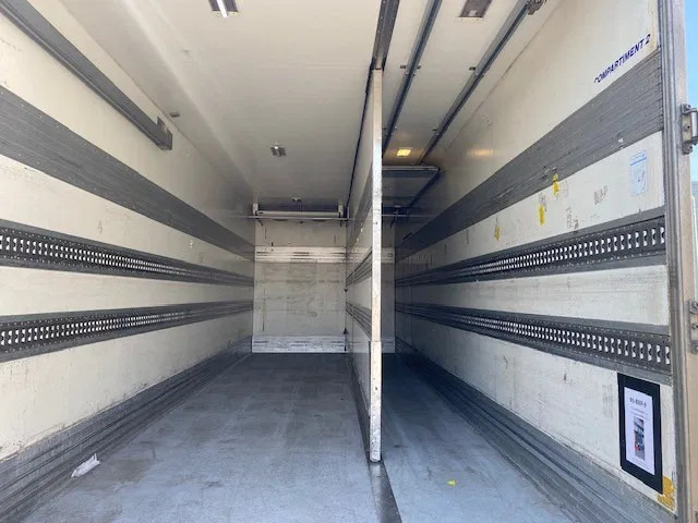 Volvo FM 330 2 temp koelvriesbak , 760 lang, 2 comp, carrier koeler, D"hollandia klep - Refrigeraattori kuorma-auto: kuva Volvo FM 330 2 temp koelvriesbak , 760 lang, 2 comp, carrier koeler, D"hollandia klep - Refrigeraattori kuorma-auto Volvo FM 330 2 temp koelvriesbak , 760 lang, 2 comp, carrier koeler, D"hollandia klep - Refrigeraattori kuorma-auto: kuva Volvo FM 330 2 temp koelvriesbak , 760 lang, 2 comp, carrier koeler, D"hollandia klep - Refrigeraattori kuorma-auto