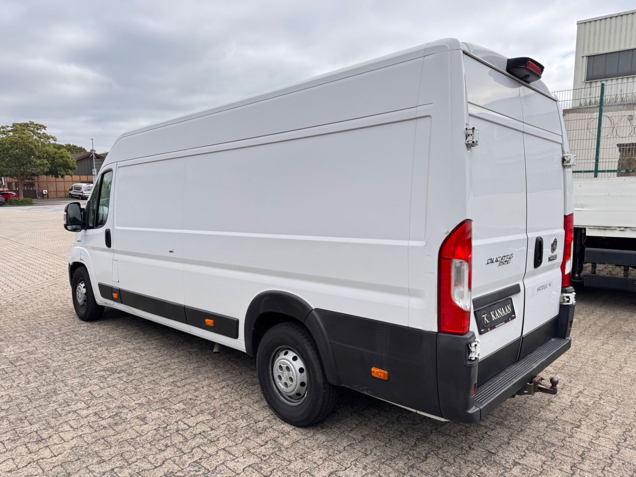 Fiat Ducato 2.3 Maxi Kasten 35 150 L5H2 RS: 4035 - Pakettiauto: kuva Fiat Ducato 2.3 Maxi Kasten 35 150 L5H2 RS: 4035 - Pakettiauto Fiat Ducato 2.3 Maxi Kasten 35 150 L5H2 RS: 4035 - Pakettiauto: kuva Fiat Ducato 2.3 Maxi Kasten 35 150 L5H2 RS: 4035 - Pakettiauto