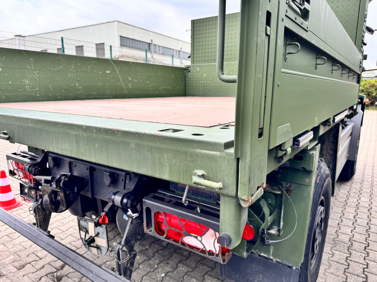 Mercedes-Benz 1018 Atego 4x4 Allrad Camper Expedition - Konttialus/ Vaihtokuormatilat kuorma-auto: kuva Mercedes-Benz 1018 Atego 4x4 Allrad Camper Expedition - Konttialus/ Vaihtokuormatilat kuorma-auto Mercedes-Benz 1018 Atego 4x4 Allrad Camper Expedition - Konttialus/ Vaihtokuormatilat kuorma-auto: kuva Mercedes-Benz 1018 Atego 4x4 Allrad Camper Expedition - Konttialus/ Vaihtokuormatilat kuorma-auto