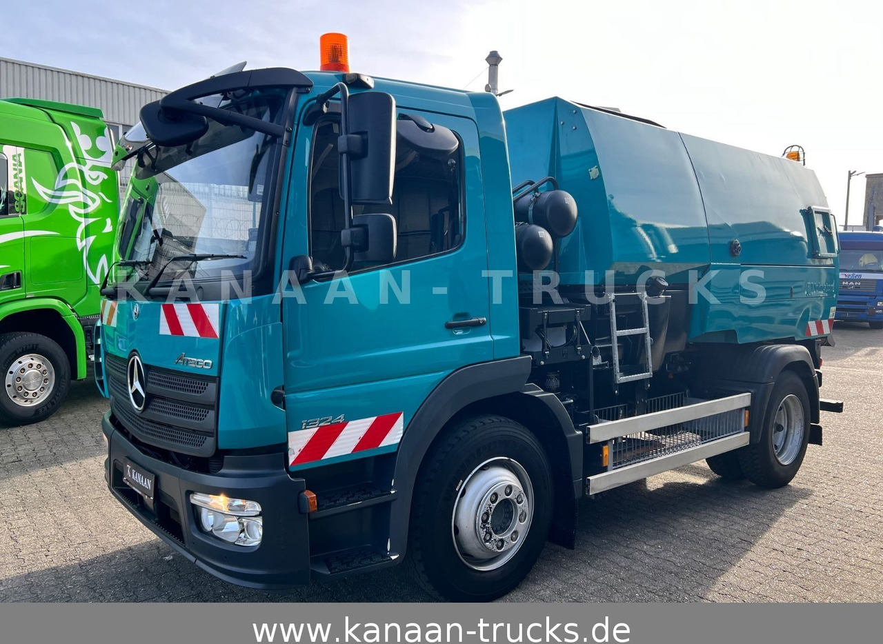 Mercedes-Benz 1324 Atego Johnston VT652 120TKM Euro6b - Lakaisuauto: kuva Mercedes-Benz 1324 Atego Johnston VT652 120TKM Euro6b - Lakaisuauto Mercedes-Benz 1324 Atego Johnston VT652 120TKM Euro6b - Lakaisuauto: kuva Mercedes-Benz 1324 Atego Johnston VT652 120TKM Euro6b - Lakaisuauto