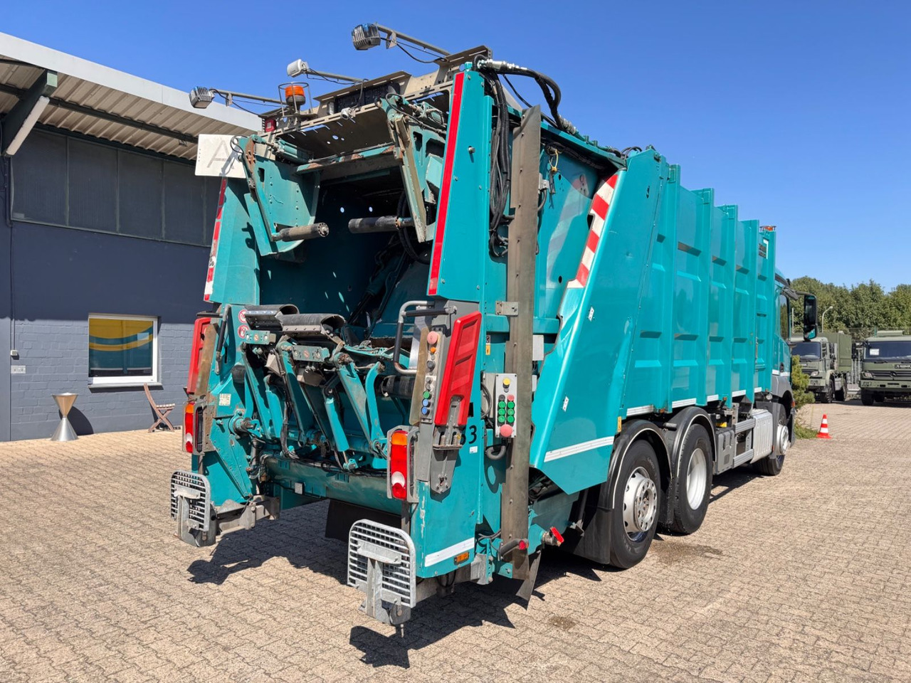 Mercedes-Benz 2533 Antos Müllwagen Zöller ATM bei 90Tkm - Roska-auto: kuva Mercedes-Benz 2533 Antos Müllwagen Zöller ATM bei 90Tkm - Roska-auto Mercedes-Benz 2533 Antos Müllwagen Zöller ATM bei 90Tkm - Roska-auto: kuva Mercedes-Benz 2533 Antos Müllwagen Zöller ATM bei 90Tkm - Roska-auto