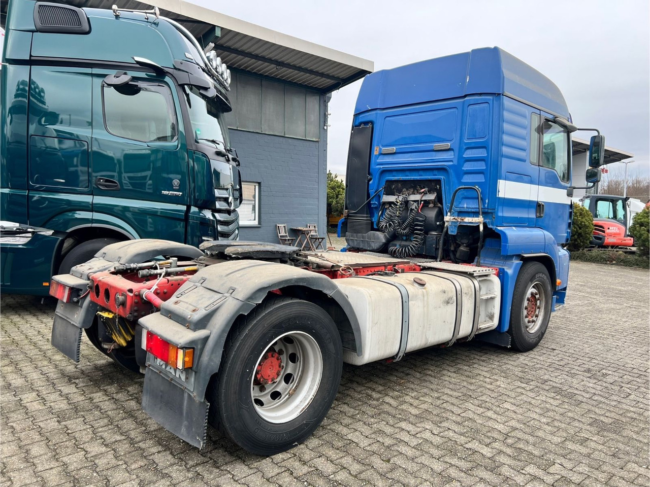 MAN TGA 18.430 BLS Hydraulik Kipper Walkingfloor - Vetopöytäauto: kuva MAN TGA 18.430 BLS Hydraulik Kipper Walkingfloor - Vetopöytäauto MAN TGA 18.430 BLS Hydraulik Kipper Walkingfloor - Vetopöytäauto: kuva MAN TGA 18.430 BLS Hydraulik Kipper Walkingfloor - Vetopöytäauto