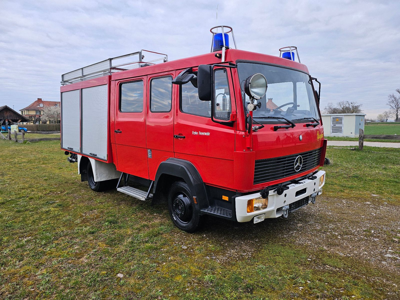 Mercedes-Benz Mautfrei Feuerwehr 814 Diff.Sperre Oldtimer - Paloauto: kuva Mercedes-Benz Mautfrei Feuerwehr 814 Diff.Sperre Oldtimer - Paloauto Mercedes-Benz Mautfrei Feuerwehr 814 Diff.Sperre Oldtimer - Paloauto: kuva Mercedes-Benz Mautfrei Feuerwehr 814 Diff.Sperre Oldtimer - Paloauto