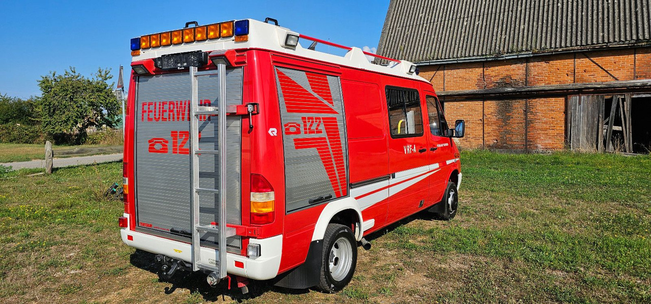 Mercedes-Benz Allrad Sprinter 416 Feuerwehr 4x4 VAN - Tavara-auto: kuva Mercedes-Benz Allrad Sprinter 416 Feuerwehr 4x4 VAN - Tavara-auto Mercedes-Benz Allrad Sprinter 416 Feuerwehr 4x4 VAN - Tavara-auto: kuva Mercedes-Benz Allrad Sprinter 416 Feuerwehr 4x4 VAN - Tavara-auto