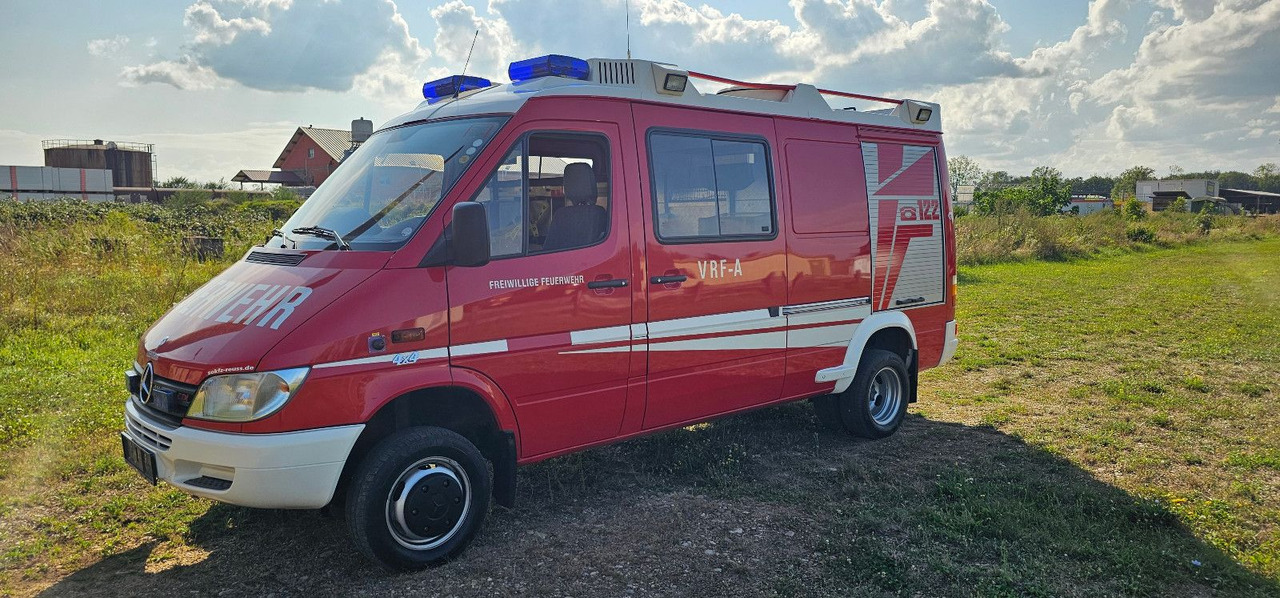 Mercedes-Benz Allrad Sprinter 416 Feuerwehr 4x4 VAN - Tavara-auto: kuva Mercedes-Benz Allrad Sprinter 416 Feuerwehr 4x4 VAN - Tavara-auto Mercedes-Benz Allrad Sprinter 416 Feuerwehr 4x4 VAN - Tavara-auto: kuva Mercedes-Benz Allrad Sprinter 416 Feuerwehr 4x4 VAN - Tavara-auto