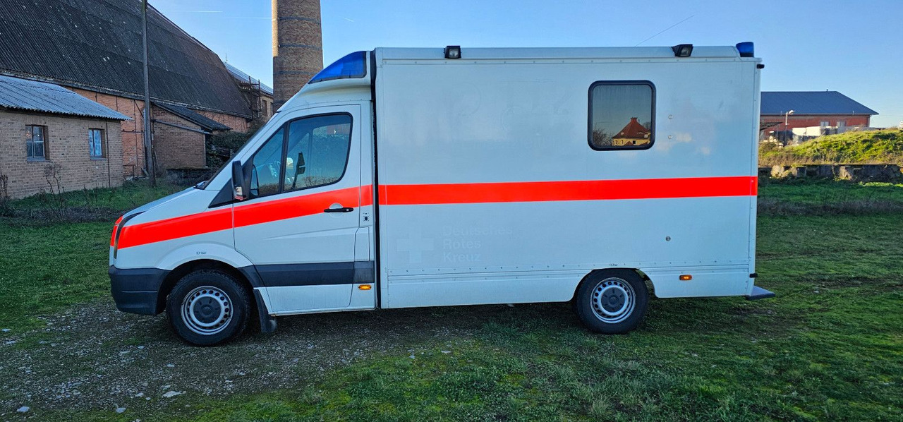Volkswagen Crafter ELW Rettungswagen Camper Van - Ambulanssi: kuva Volkswagen Crafter ELW Rettungswagen Camper Van - Ambulanssi Volkswagen Crafter ELW Rettungswagen Camper Van - Ambulanssi: kuva Volkswagen Crafter ELW Rettungswagen Camper Van - Ambulanssi