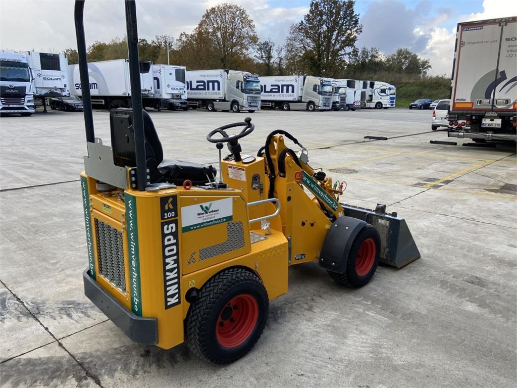 Knikmops KM100 (7123) - Pienkuormaaja: kuva Knikmops KM100 (7123) - Pienkuormaaja Knikmops KM100 (7123) - Pienkuormaaja: kuva Knikmops KM100 (7123) - Pienkuormaaja