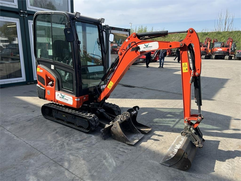 Kubota KX019-4 (8684) - Minikuormaaja: kuva Kubota KX019-4 (8684) - Minikuormaaja Kubota KX019-4 (8684) - Minikuormaaja: kuva Kubota KX019-4 (8684) - Minikuormaaja