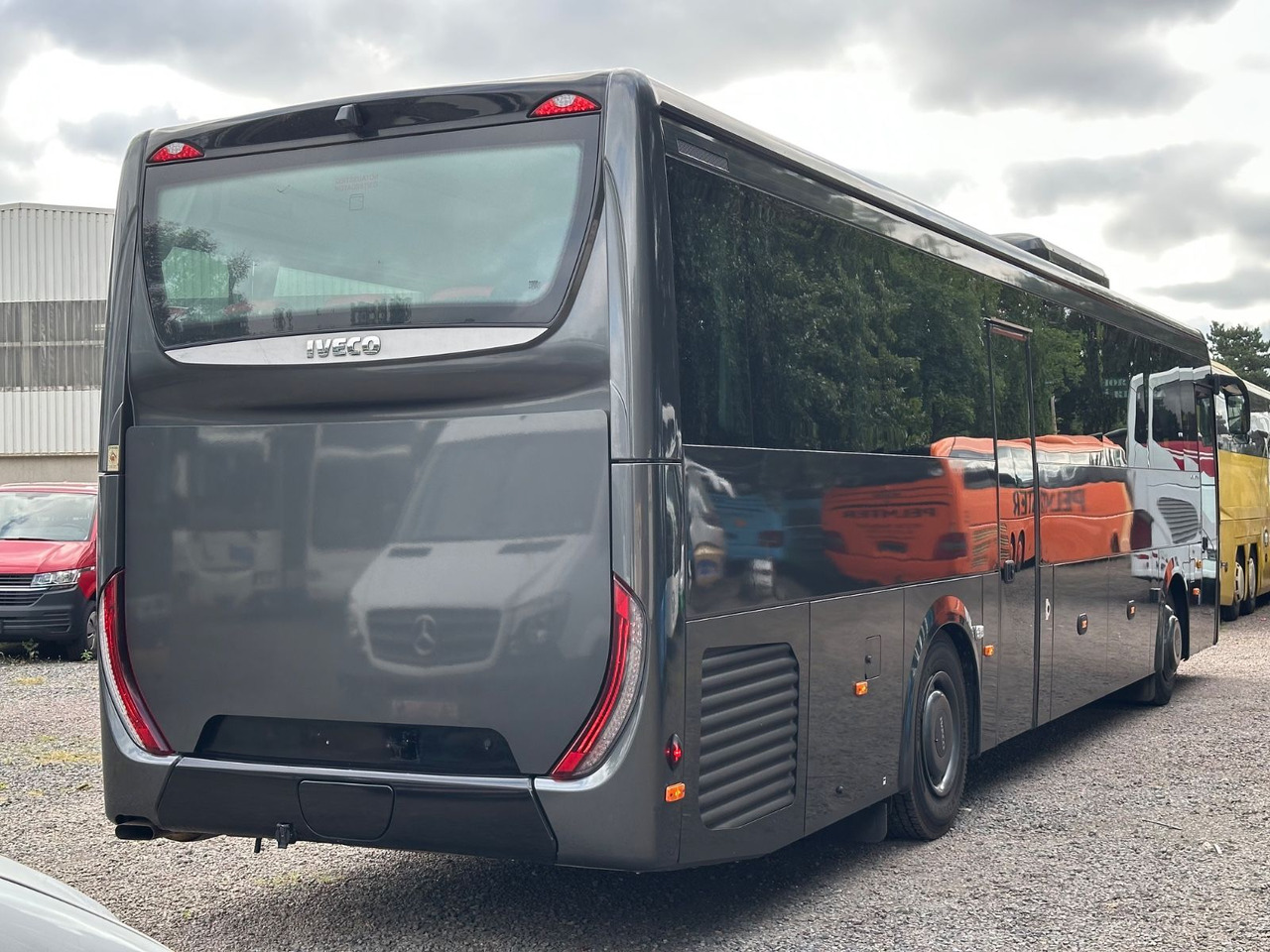 Iveco EVADYS H (55 Sitze*Schalt*176 tKm) - Minibussi, Pikkubussi: kuva Iveco EVADYS H (55 Sitze*Schalt*176 tKm) - Minibussi, Pikkubussi Iveco EVADYS H (55 Sitze*Schalt*176 tKm) - Minibussi, Pikkubussi: kuva Iveco EVADYS H (55 Sitze*Schalt*176 tKm) - Minibussi, Pikkubussi