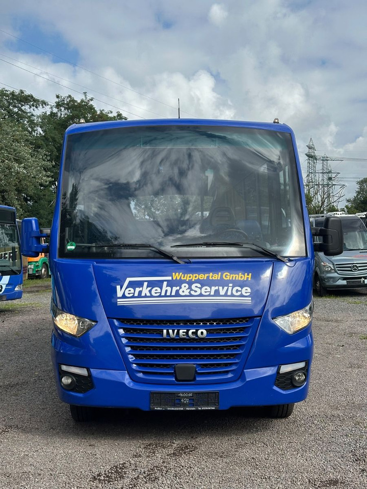 Iveco Rapido 70C18 (wenig Km*7.2t*33 Sitze) Rosero - Minibussi, Pikkubussi: kuva Iveco Rapido 70C18 (wenig Km*7.2t*33 Sitze) Rosero - Minibussi, Pikkubussi Iveco Rapido 70C18 (wenig Km*7.2t*33 Sitze) Rosero - Minibussi, Pikkubussi: kuva Iveco Rapido 70C18 (wenig Km*7.2t*33 Sitze) Rosero - Minibussi, Pikkubussi