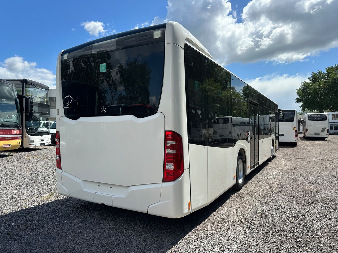 Mercedes-Benz O 530 C2 Citaro Euro 6*Klimaanlage - Linja-auto: kuva Mercedes-Benz O 530 C2 Citaro Euro 6*Klimaanlage - Linja-auto Mercedes-Benz O 530 C2 Citaro Euro 6*Klimaanlage - Linja-auto: kuva Mercedes-Benz O 530 C2 Citaro Euro 6*Klimaanlage - Linja-auto