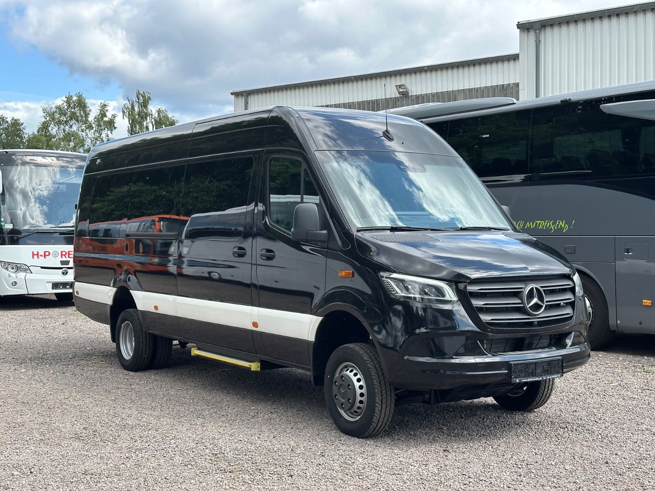 Mercedes-Benz Sprinter 519 CDi 4x4 H+L 360° Cam.*Navi*253.4 Km - Minibussi, Pikkubussi: kuva  Mercedes-Benz Sprinter 519 CDi 4x4 H+L 360° Cam.*Navi*253.4 Km - Minibussi, Pikkubussi Mercedes-Benz Sprinter 519 CDi 4x4 H+L 360° Cam.*Navi*253.4 Km - Minibussi, Pikkubussi: kuva  Mercedes-Benz Sprinter 519 CDi 4x4 H+L 360° Cam.*Navi*253.4 Km - Minibussi, Pikkubussi