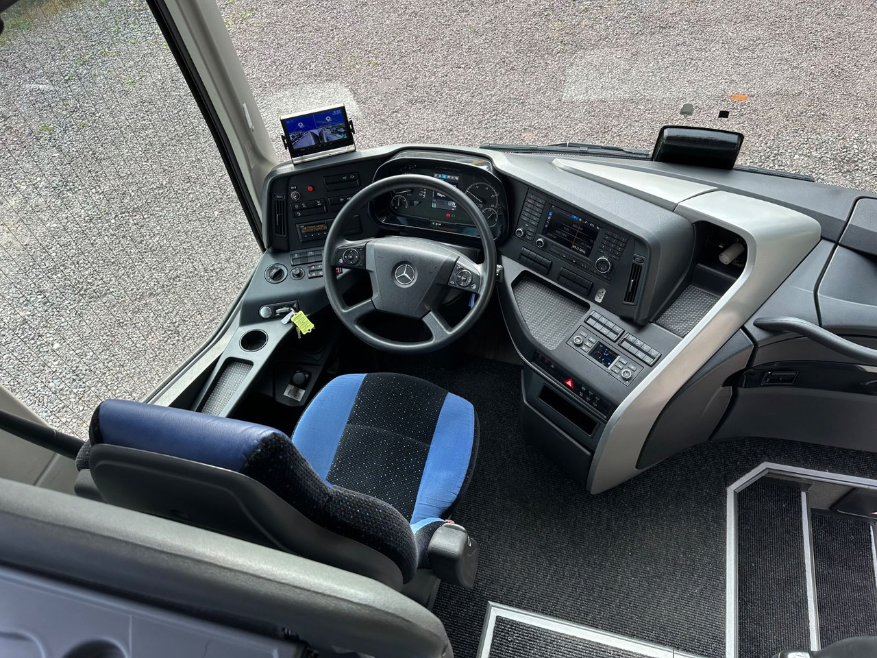 Mercedes-Benz Tourismo E 16 RHD-M/2A (wenig Km*TOP*61 Sitze) - Turistibussi: kuva Mercedes-Benz Tourismo E 16 RHD-M/2A (wenig Km*TOP*61 Sitze) - Turistibussi Mercedes-Benz Tourismo E 16 RHD-M/2A (wenig Km*TOP*61 Sitze) - Turistibussi: kuva Mercedes-Benz Tourismo E 16 RHD-M/2A (wenig Km*TOP*61 Sitze) - Turistibussi