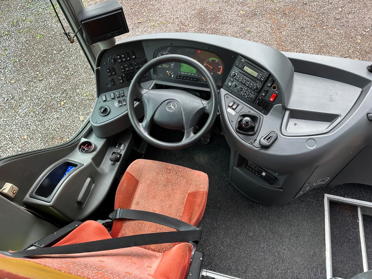 Mercedes-Benz Tourismo O350 16 RHD-M (56 Sitze*DE*TOP) - Turistibussi: kuva Mercedes-Benz Tourismo O350 16 RHD-M (56 Sitze*DE*TOP) - Turistibussi Mercedes-Benz Tourismo O350 16 RHD-M (56 Sitze*DE*TOP) - Turistibussi: kuva Mercedes-Benz Tourismo O350 16 RHD-M (56 Sitze*DE*TOP) - Turistibussi