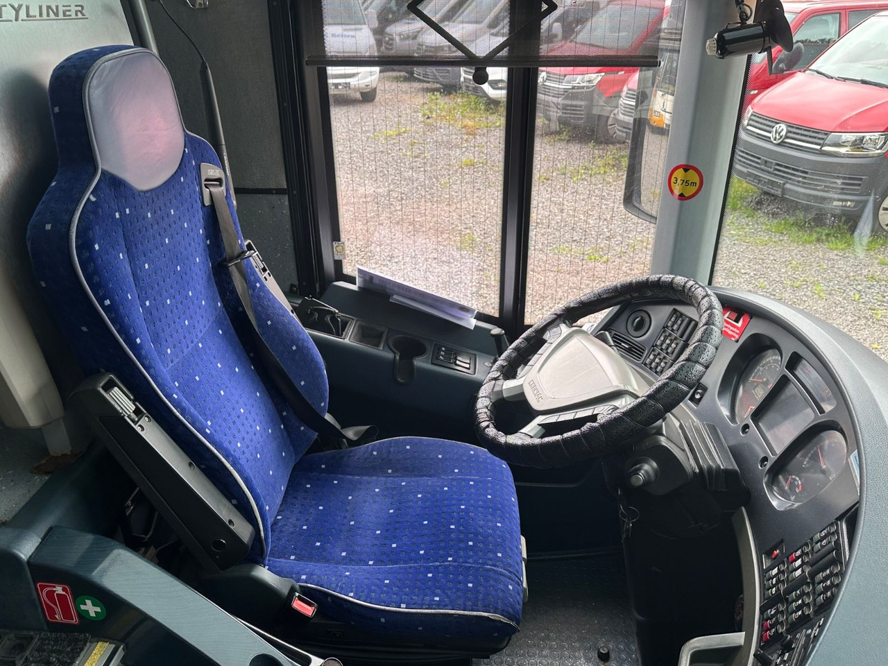 Neoplan P15 Cityliner Euro4*55 Sitze - Turistibussi: kuva  Neoplan P15 Cityliner Euro4*55 Sitze - Turistibussi Neoplan P15 Cityliner Euro4*55 Sitze - Turistibussi: kuva  Neoplan P15 Cityliner Euro4*55 Sitze - Turistibussi