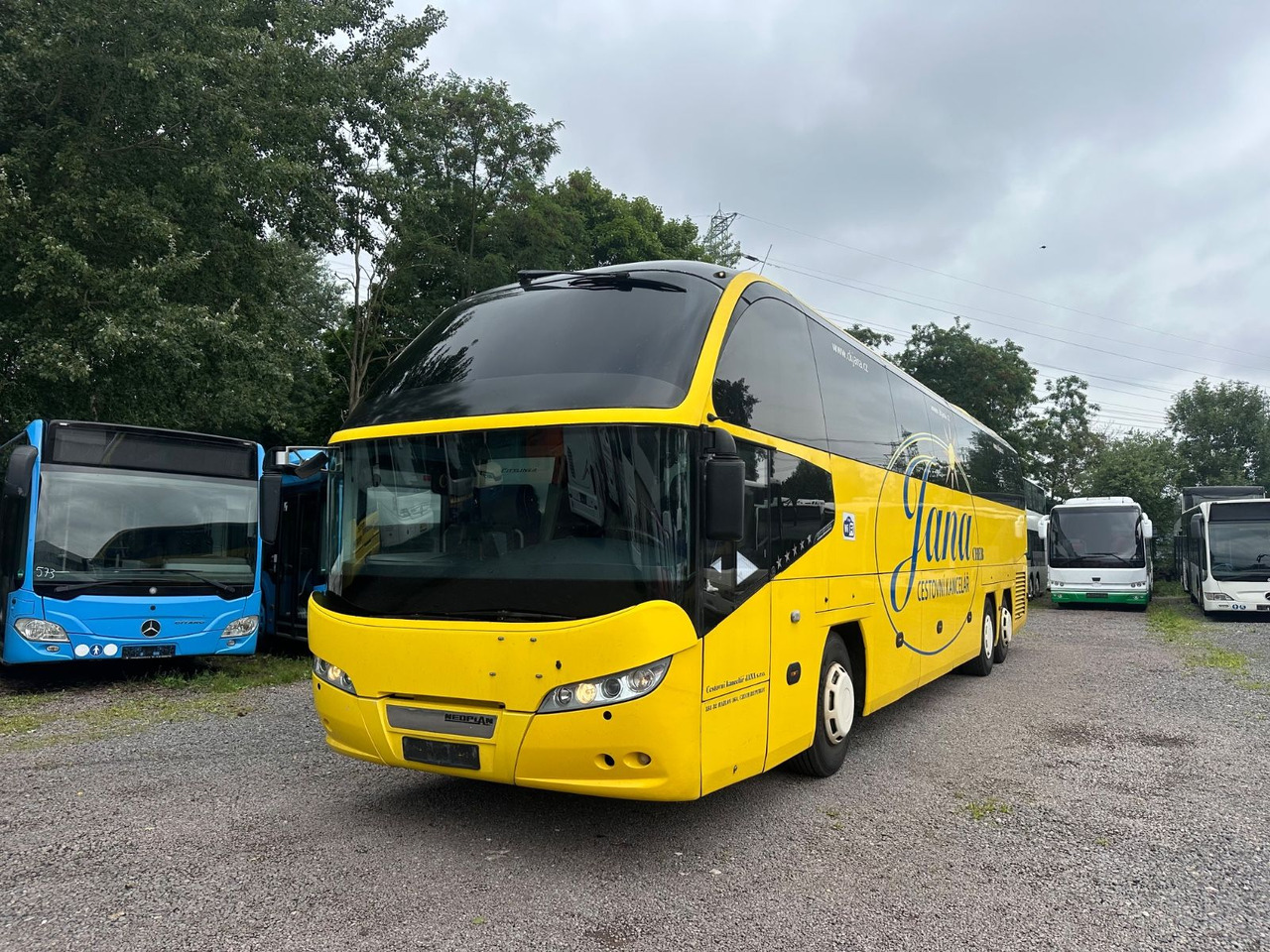Neoplan P15 Cityliner Euro4*55 Sitze - Turistibussi: kuva  Neoplan P15 Cityliner Euro4*55 Sitze - Turistibussi Neoplan P15 Cityliner Euro4*55 Sitze - Turistibussi: kuva  Neoplan P15 Cityliner Euro4*55 Sitze - Turistibussi