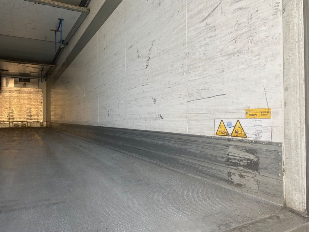 Schmitz Cargobull ThermoKing SKO 24/L FP-45 SLXi 300 Cool Schmitz Cargobull ThermoKing SKO 24/L FP-45 SLXi 300 Cool - Refrigeraattori puoliperävaunu: kuva Schmitz Cargobull ThermoKing SKO 24/L FP-45 SLXi 300 Cool Schmitz Cargobull ThermoKing SKO 24/L FP-45 SLXi 300 Cool - Refrigeraattori puoliperävaunu Schmitz Cargobull ThermoKing SKO 24/L FP-45 SLXi 300 Cool Schmitz Cargobull ThermoKing SKO 24/L FP-45 SLXi 300 Cool - Refrigeraattori puoliperävaunu: kuva Schmitz Cargobull ThermoKing SKO 24/L FP-45 SLXi 300 Cool Schmitz Cargobull ThermoKing SKO 24/L FP-45 SLXi 300 Cool - Refrigeraattori puoliperävaunu