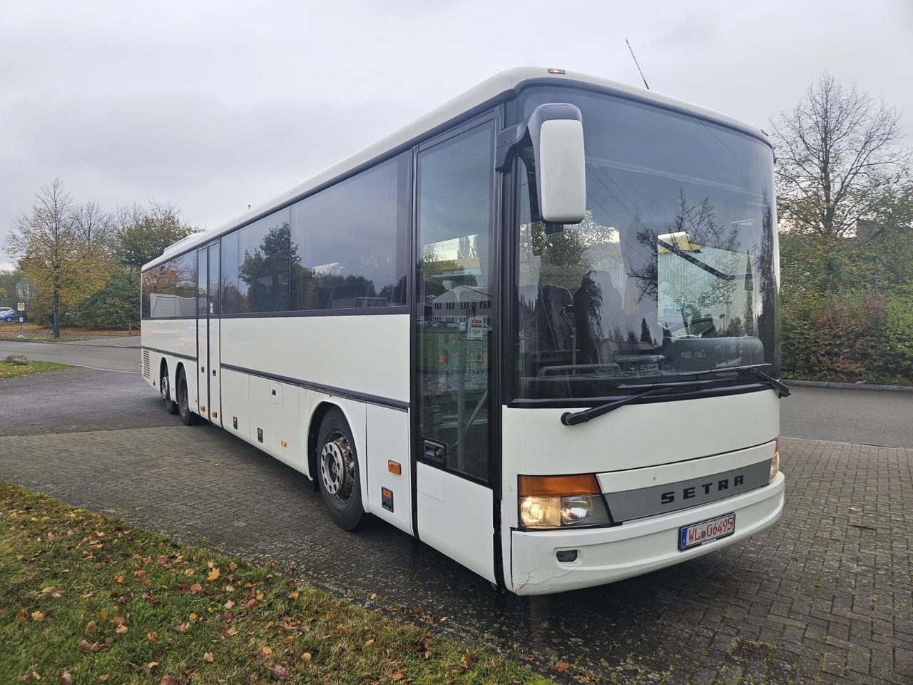 Setra S 317 UL (66 Sitze*Schalt*TOP) - Esikaupunkien linja: kuva  Setra S 317 UL (66 Sitze*Schalt*TOP) - Esikaupunkien linja Setra S 317 UL (66 Sitze*Schalt*TOP) - Esikaupunkien linja: kuva  Setra S 317 UL (66 Sitze*Schalt*TOP) - Esikaupunkien linja