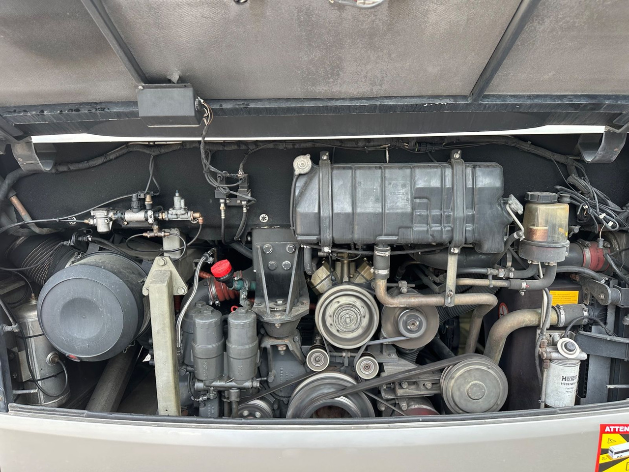 Setra S 415 UL GT (Motor neu*TOP) - Esikaupunkien linja: kuva Setra S 415 UL GT (Motor neu*TOP) - Esikaupunkien linja Setra S 415 UL GT (Motor neu*TOP) - Esikaupunkien linja: kuva Setra S 415 UL GT (Motor neu*TOP) - Esikaupunkien linja