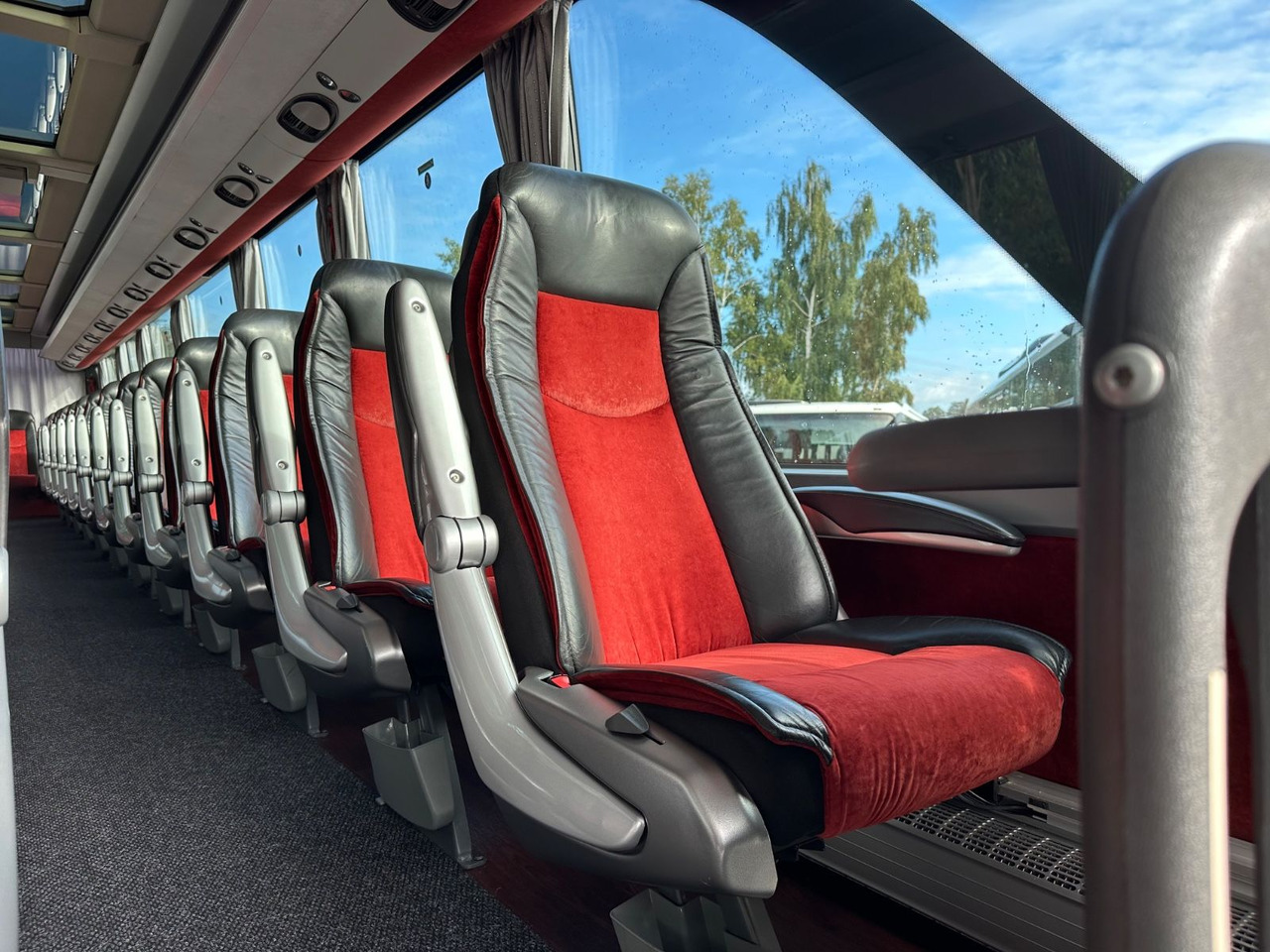 Setra S 416 HDH (V.I.P 2+1 Sitze*Panorama*TOP) - Turistibussi: kuva Setra S 416 HDH (V.I.P 2+1 Sitze*Panorama*TOP) - Turistibussi Setra S 416 HDH (V.I.P 2+1 Sitze*Panorama*TOP) - Turistibussi: kuva Setra S 416 HDH (V.I.P 2+1 Sitze*Panorama*TOP) - Turistibussi