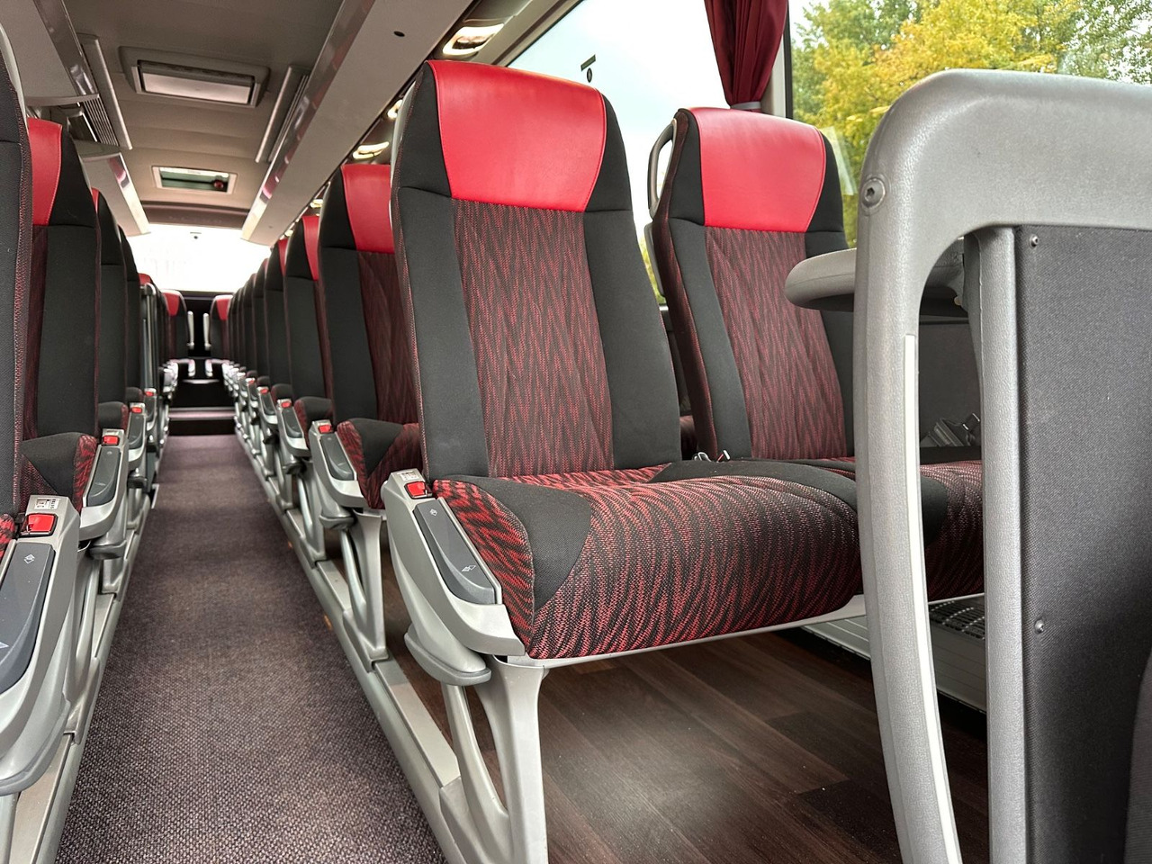 Turistibussi Setra S 511 HD (Küche*WC*DE-Bus*38 Sitze): kuva Turistibussi Setra S 511 HD (Küche*WC*DE-Bus*38 Sitze)