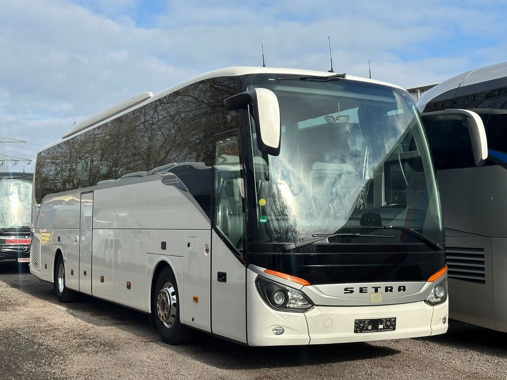 Setra S 515 HD (TOP*DE-Bus*) - Turistibussi: kuva Setra S 515 HD (TOP*DE-Bus*) - Turistibussi Setra S 515 HD (TOP*DE-Bus*) - Turistibussi: kuva Setra S 515 HD (TOP*DE-Bus*) - Turistibussi