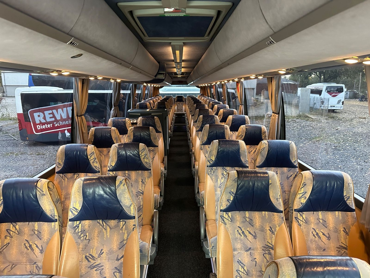 Volvo 9700 HD 6x2 Euro 5(9900*416 HD*Tourismo RHD-M) - Turistibussi: kuva Volvo 9700 HD 6x2 Euro 5(9900*416 HD*Tourismo RHD-M) - Turistibussi Volvo 9700 HD 6x2 Euro 5(9900*416 HD*Tourismo RHD-M) - Turistibussi: kuva Volvo 9700 HD 6x2 Euro 5(9900*416 HD*Tourismo RHD-M) - Turistibussi